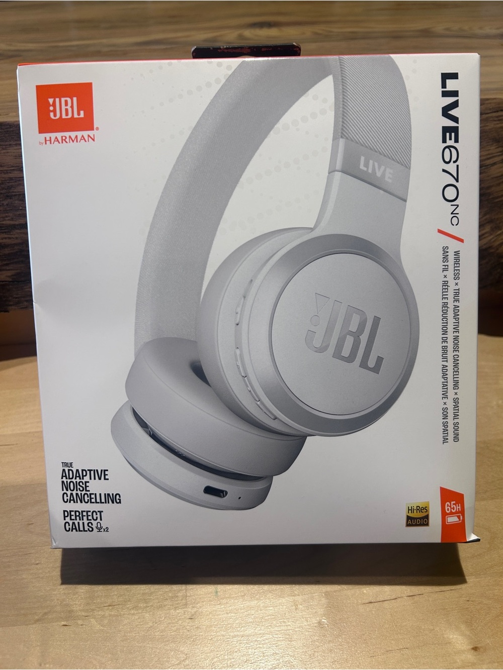 JBL Live 670NC Wireless Headphones - Light Gray